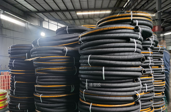 光面夾布膠管.jpg 光面夾布膠管.jpg